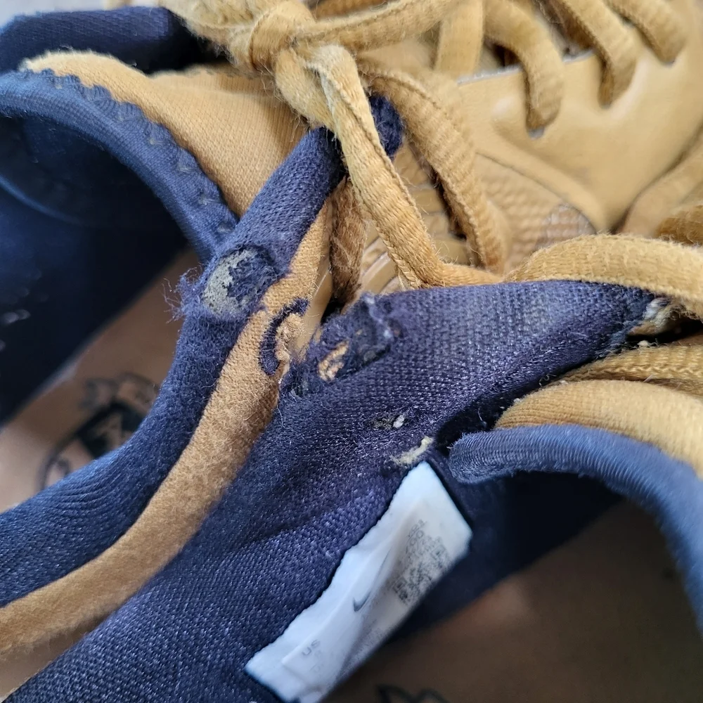 Nike PG 5 Wheat Mens Size 8 Basketball Shoes Sneakers FLAWED Paul George Gold